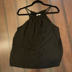 Women’s black boutique tank